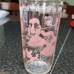 The Wizard of Oz Pink Character Glass